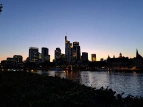 Frankfurter Skyline im Sonnenuntergang