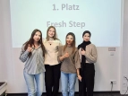 Team Fresh Step, Platz 1